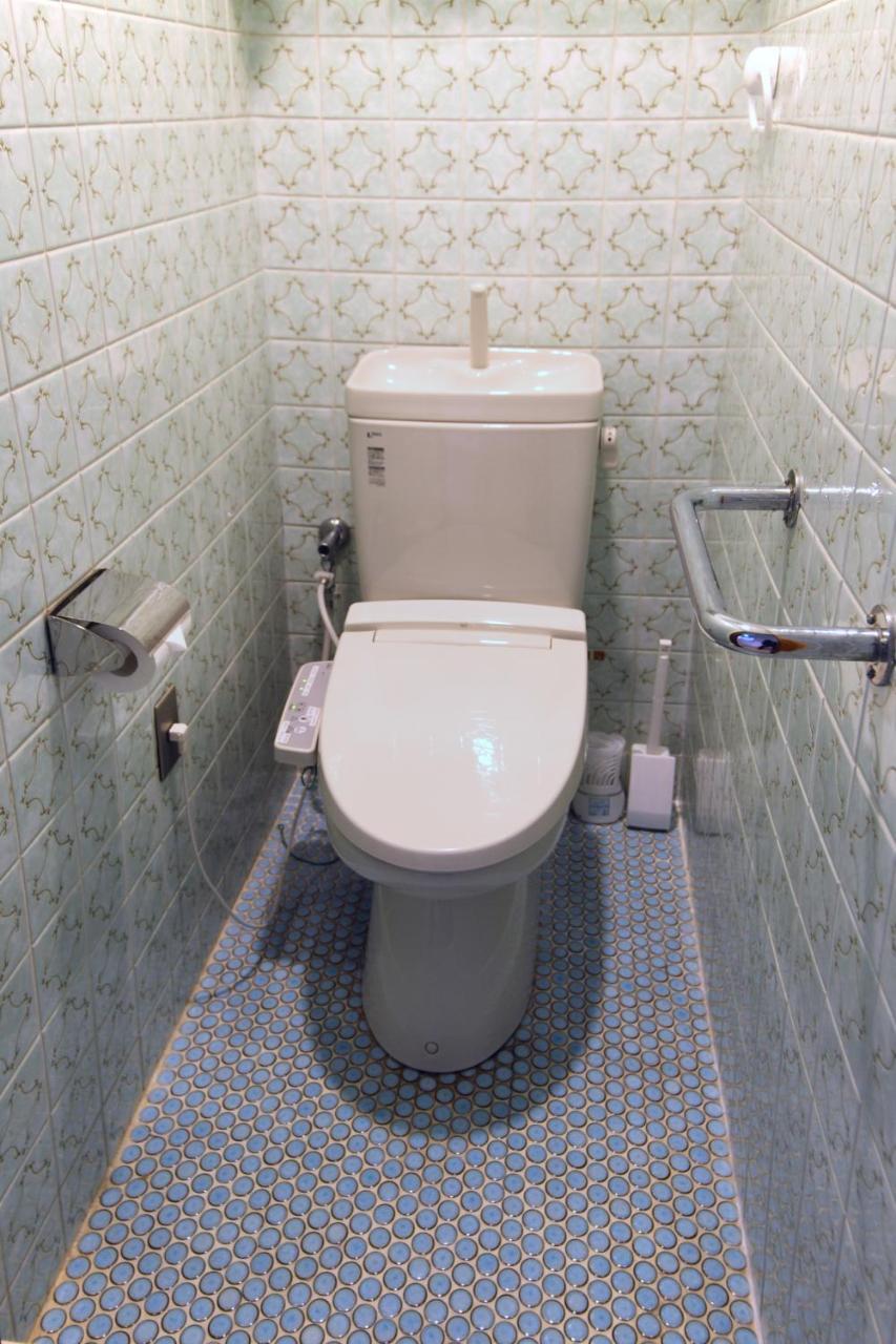 Guest house FUTABA Ōsaka Extérieur photo